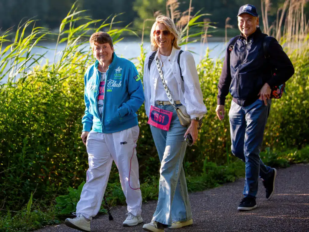 Anja Ruiter, Patricia Langermans en Rob Schreijbeler tijdens de Run4Daniel